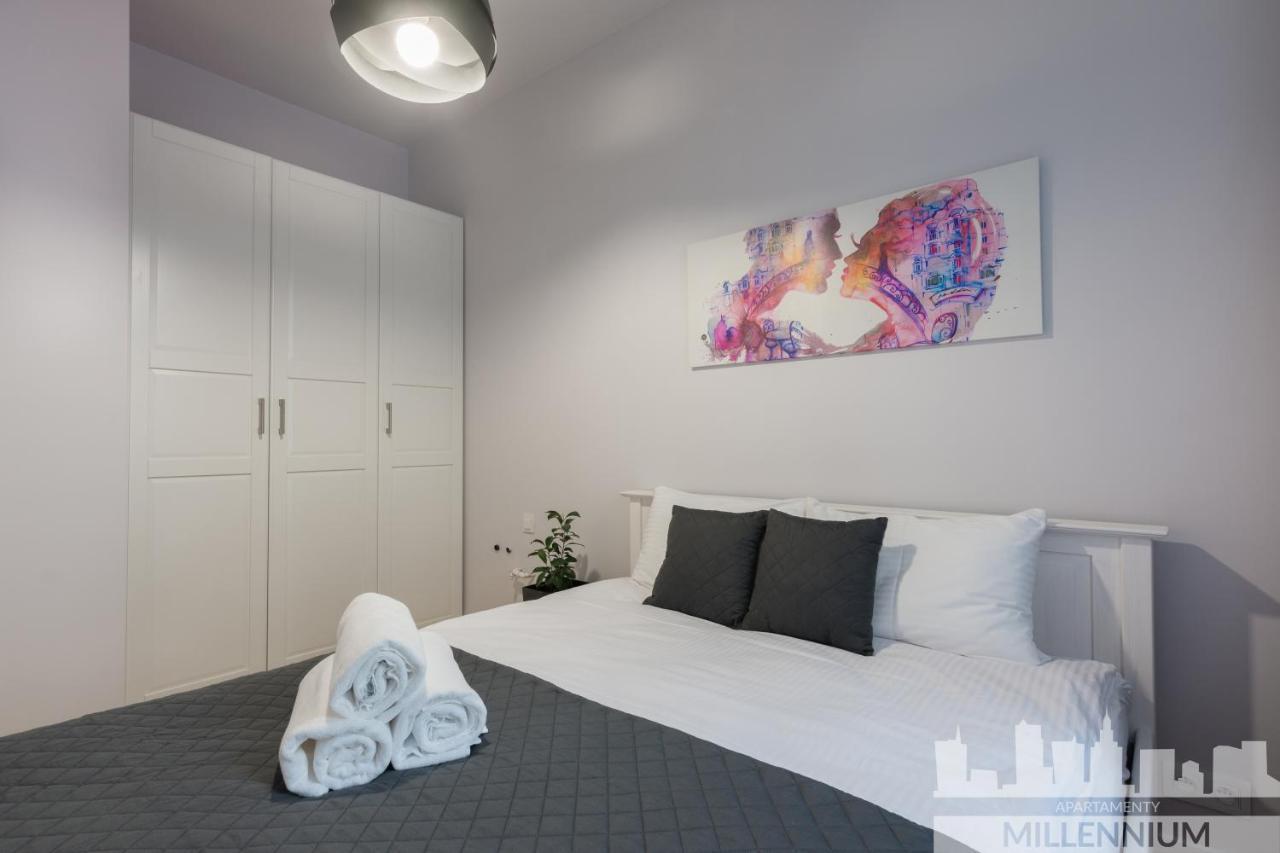 Ferienwohnung Millennium Awangarda Grey Warschau Exterior foto