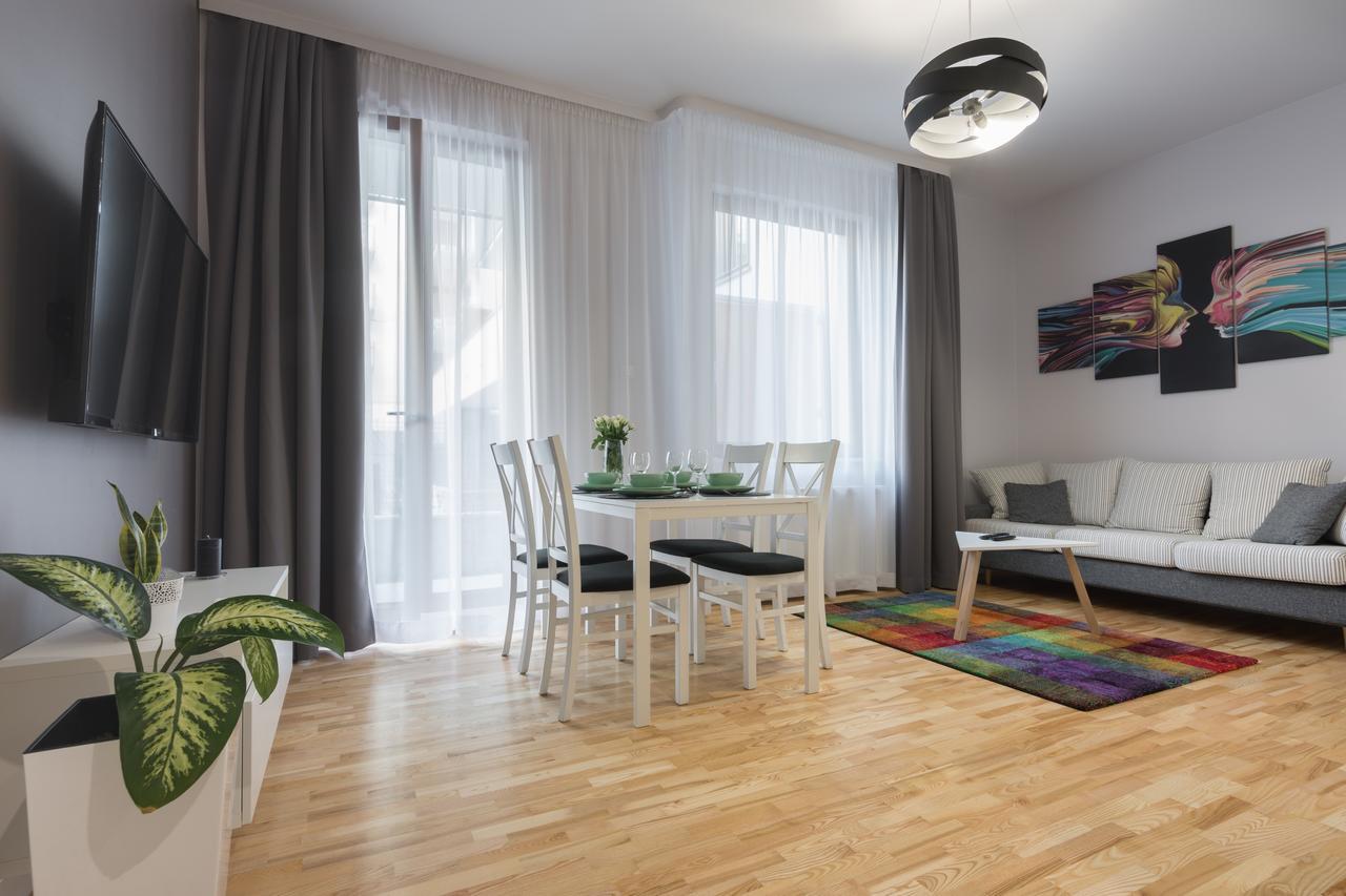 Ferienwohnung Millennium Awangarda Grey Warschau Exterior foto